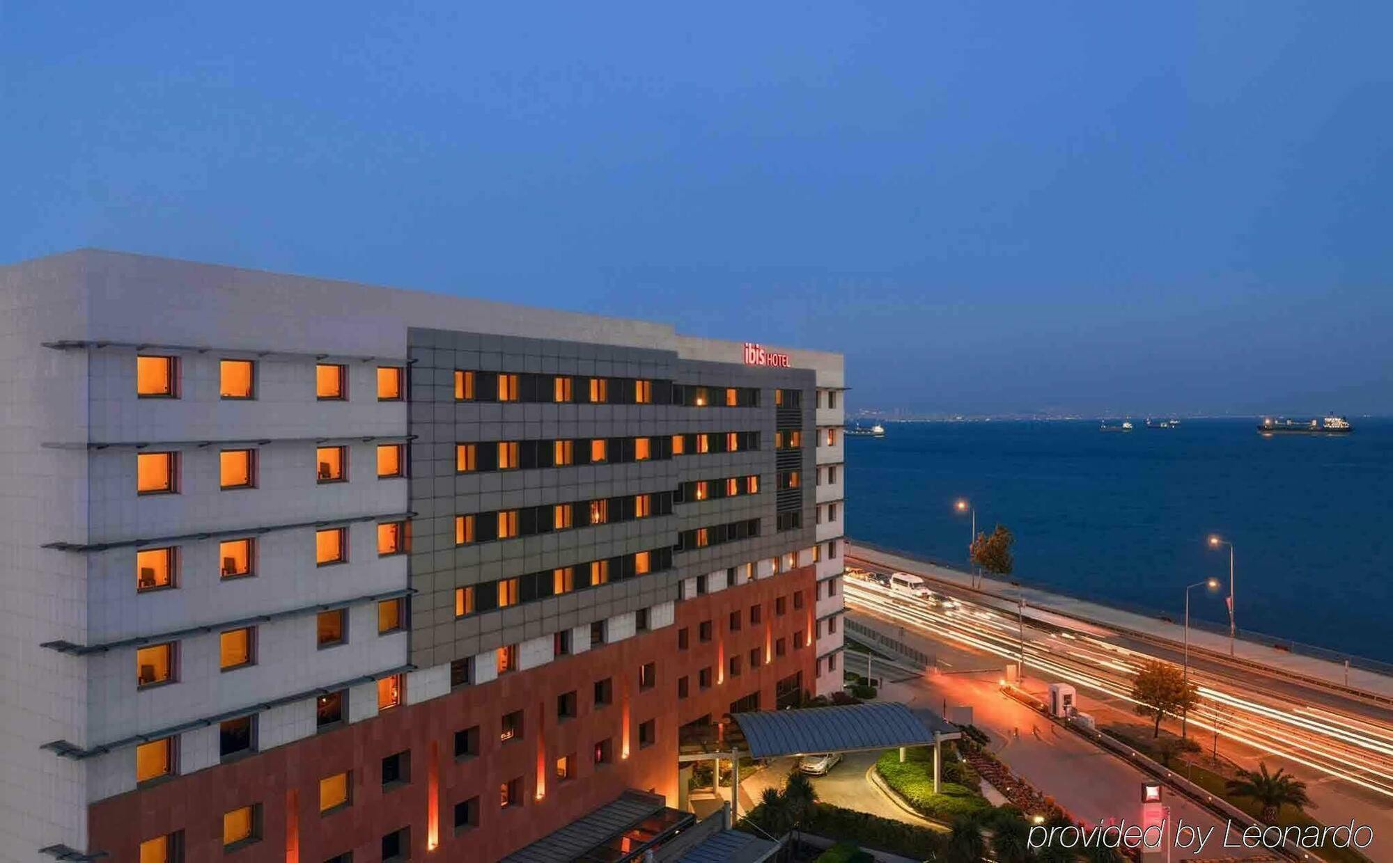 Ibis Istanbul Zeytinburnu Hotel Exterior photo